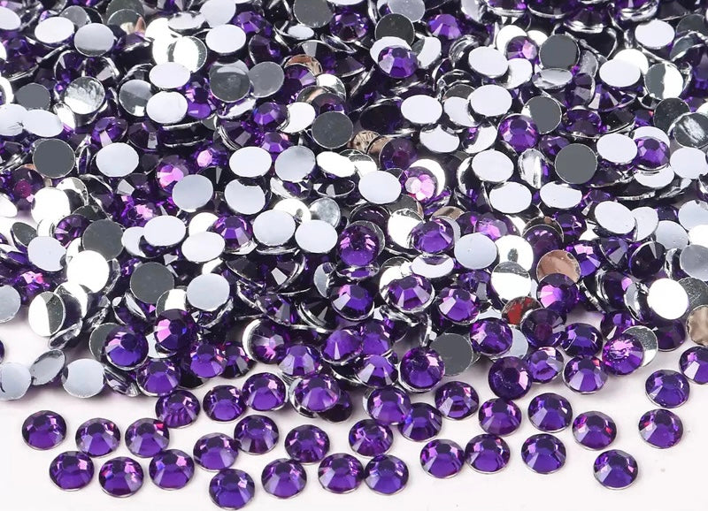 Silverback Resin Rhinestones (5 MM)