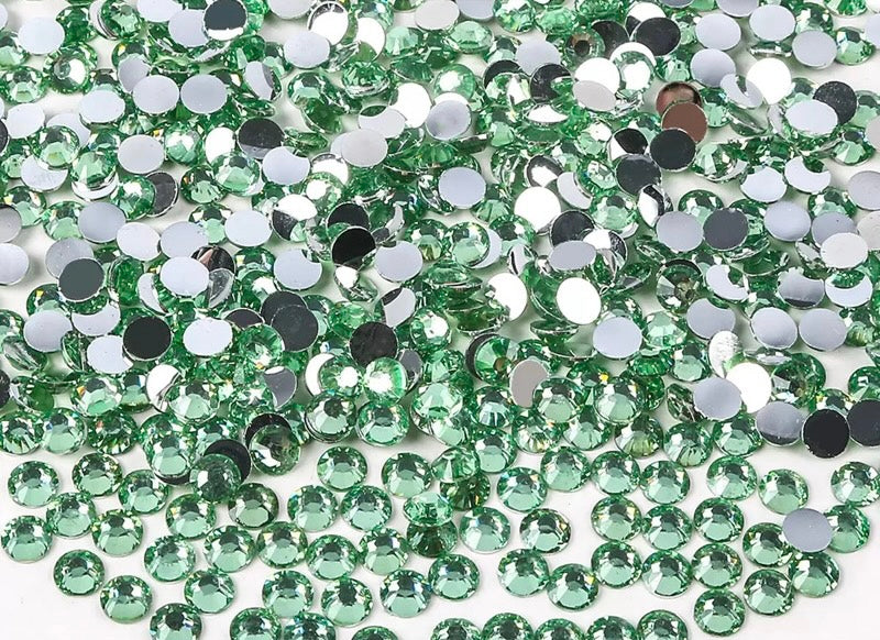 Silverback Resin Rhinestones (5 MM)