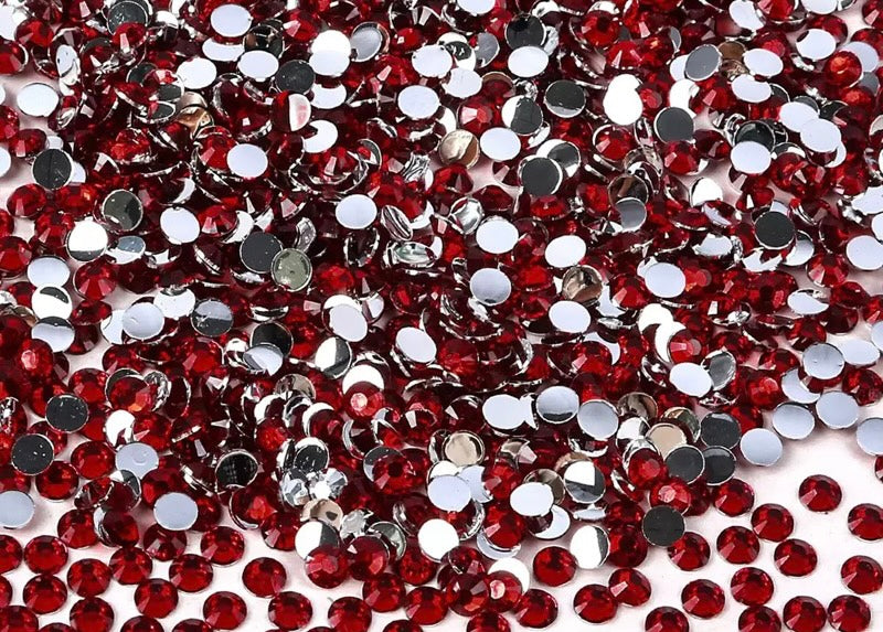 Silverback Resin Rhinestones (5 MM)