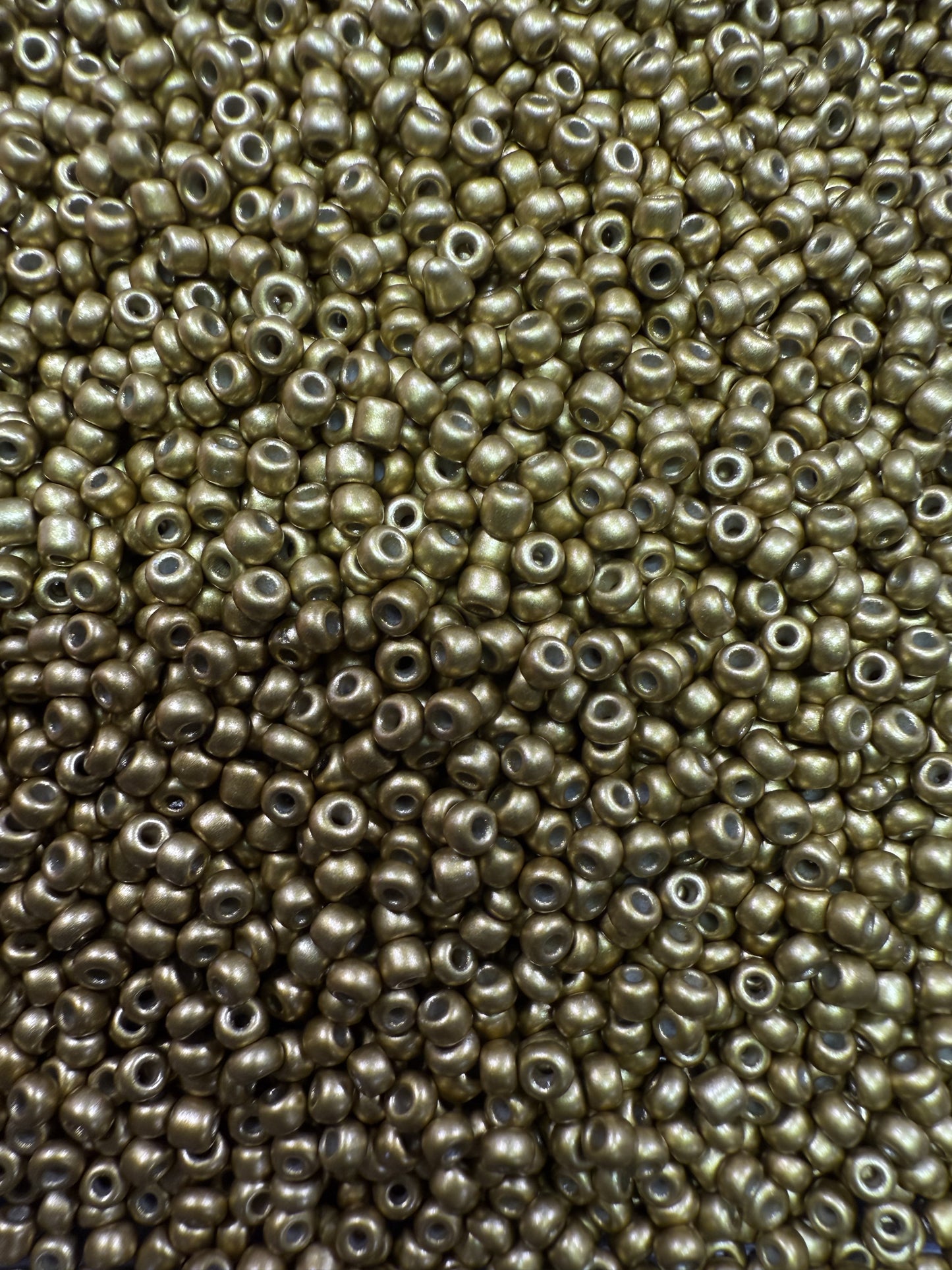 Metallic Gold(8/0)
